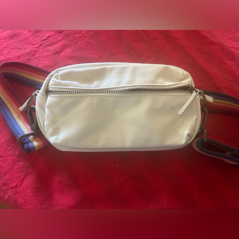 Marine Layer Fanny pack